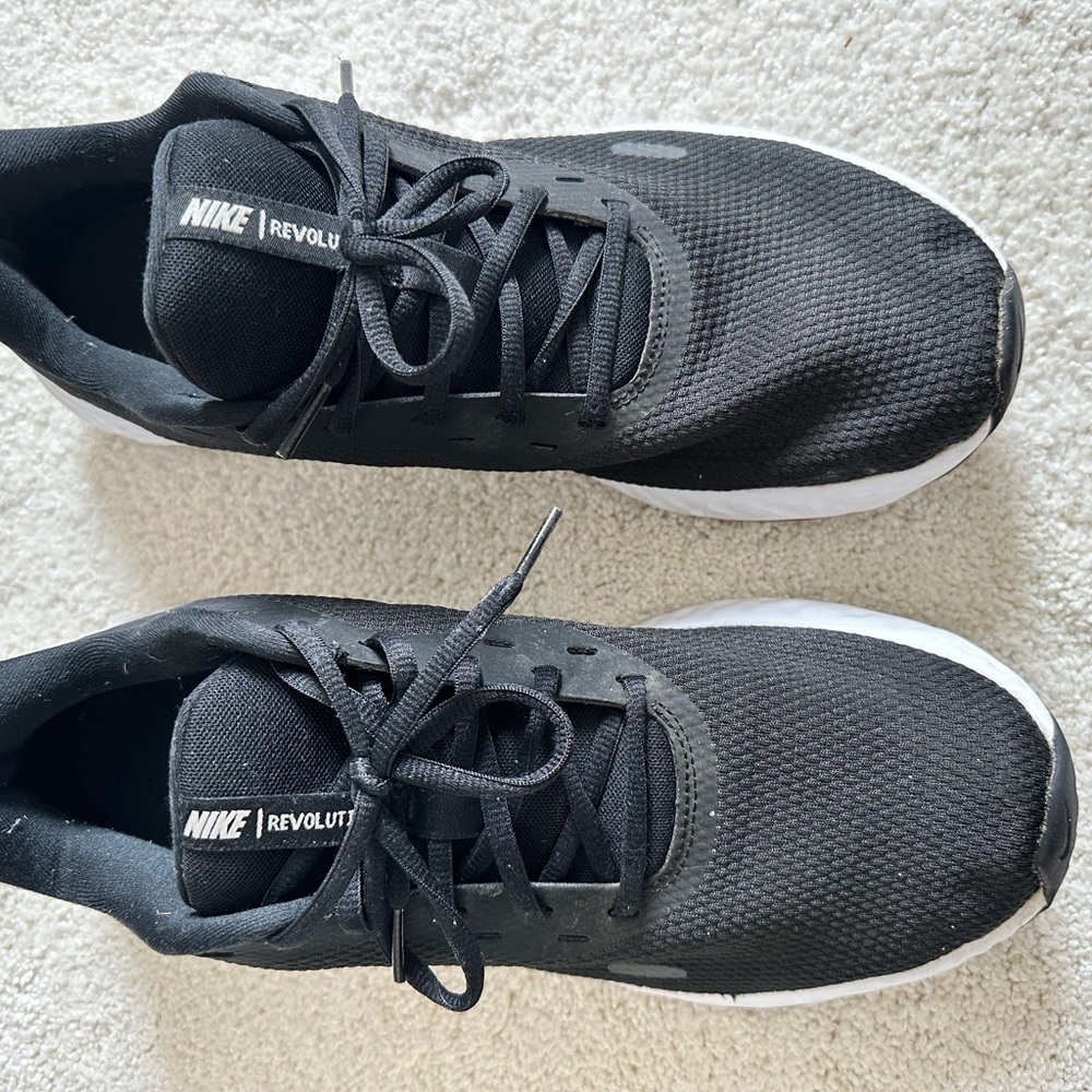 Men, Nike revolution size 11